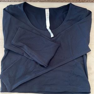 Lululemon crop top